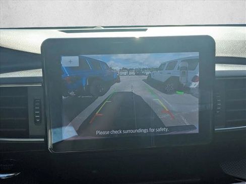 Used 2022 Ford Explorer ST RWD image 13