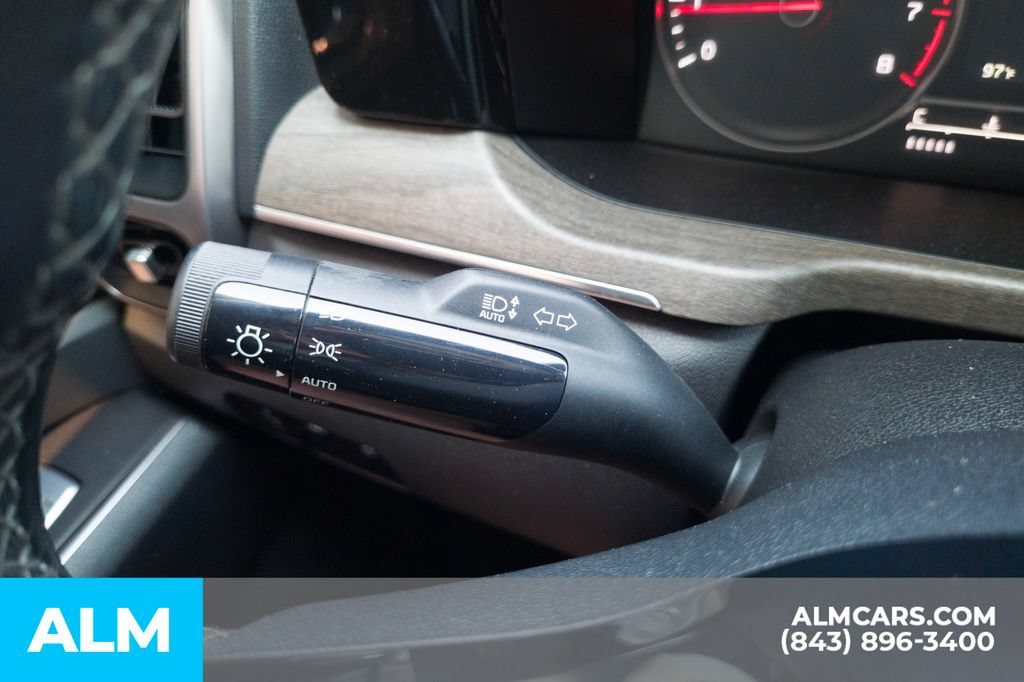 Used 2023 Kia Sorento S w/ Panoramic Sunroof Package AWD/4WD image 35