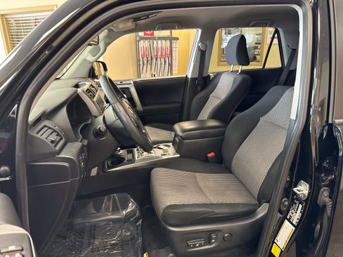 Used 2023 Toyota 4Runner SR5 image 6