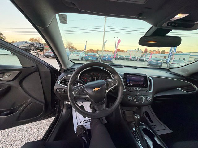 Used 2020 Chevrolet Malibu LS FWD image 18