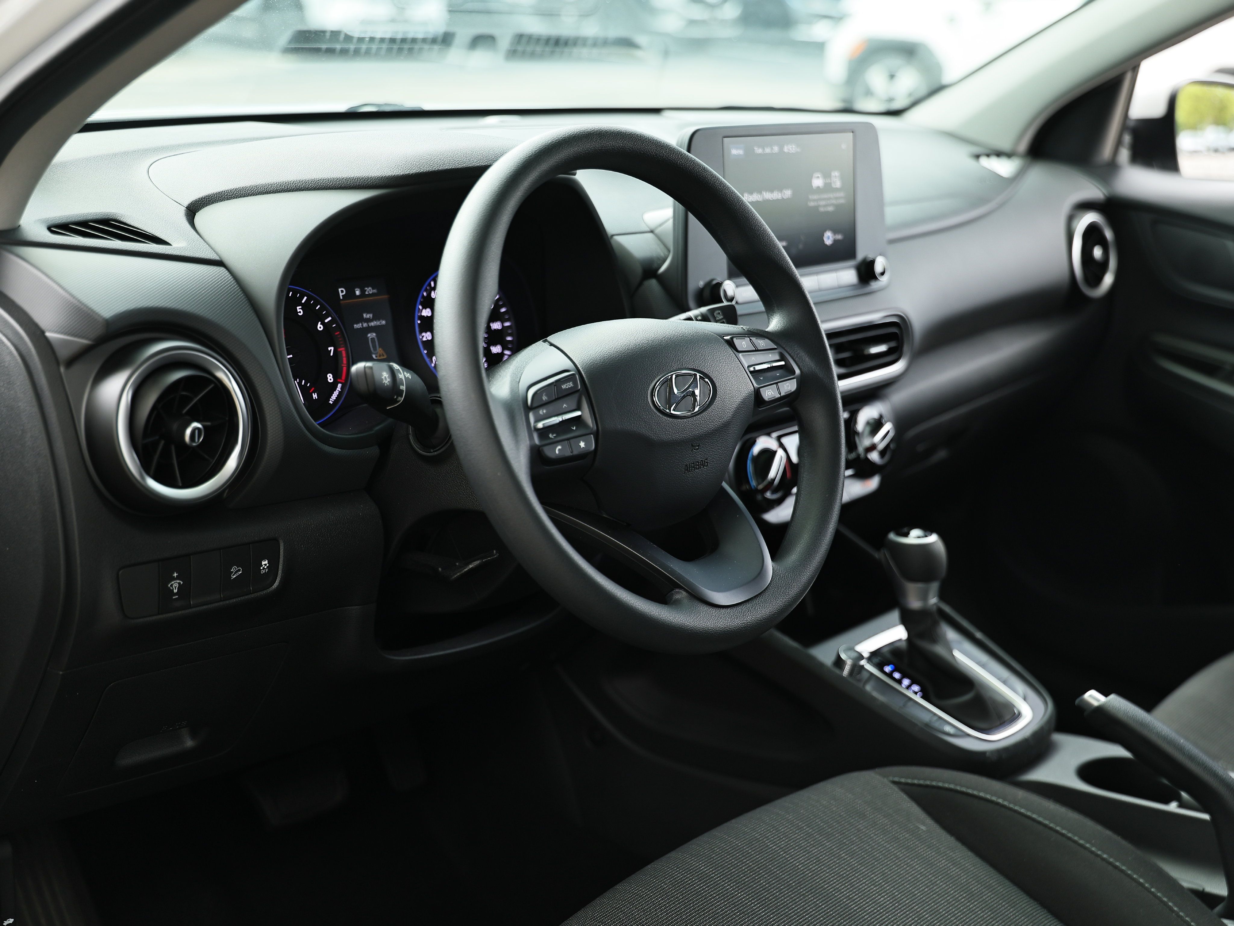 Used 2023 Hyundai Kona SEL w/ Cargo Package AWD/4WD image 19