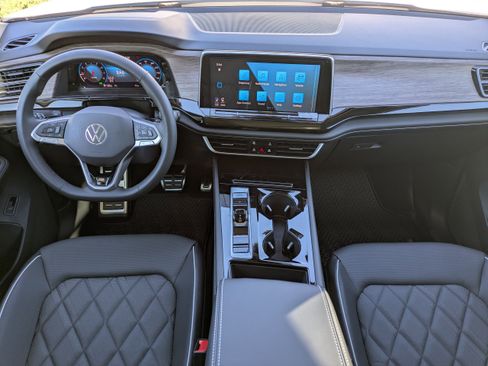 New 2026 Volkswagen Atlas SEL Premium R-Line AWD/4WD image 16