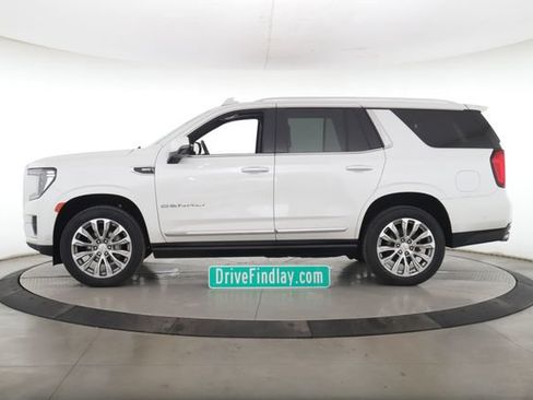 Used 2024 GMC Yukon Denali w/ Advanced Technology Package AWD/4WD image 9