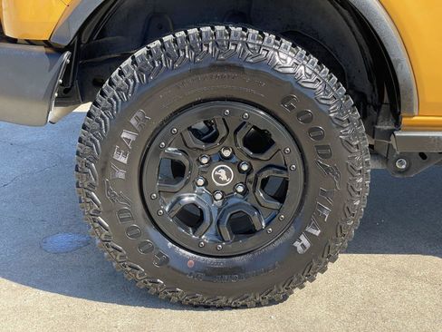 Used 2022 Ford Bronco Wildtrak image 49