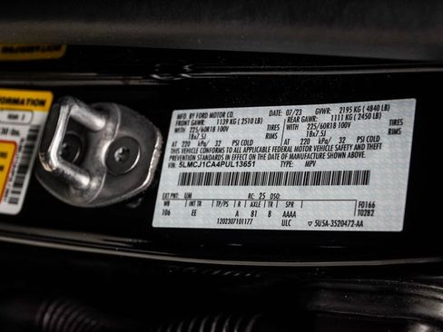 Used 2023 Lincoln Corsair FWD image 47