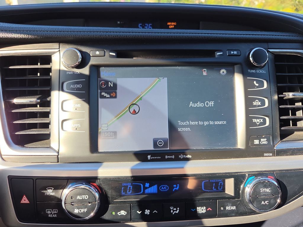 Used 2016 Toyota Highlander XLE AWD/4WD image 36