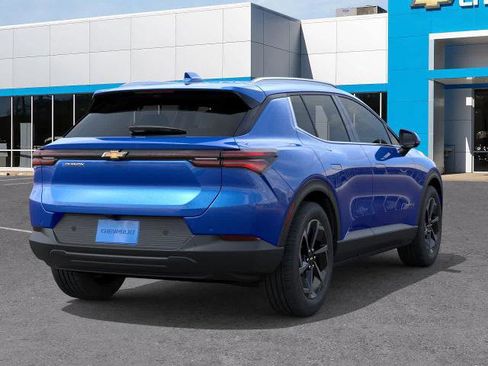 New 2026 Chevrolet Equinox EV LT image 4