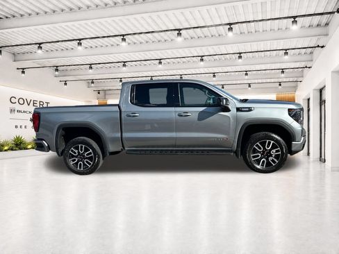 Used 2025 GMC Sierra 1500 AT4 w/ AT4 Premium Package AWD/4WD image 16