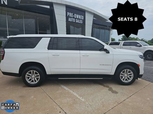 Used 2024 Chevrolet Suburban LT AWD/4WD image 2