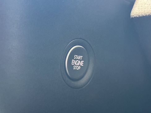 New 2026 Volkswagen ID.4 Pro RWD image 20
