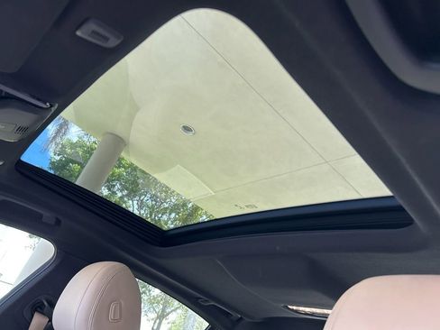 Used 2018 BMW 530e xDrive image 17