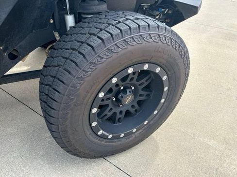Used 2018 Jeep Wrangler Unlimited Sport S AWD/4WD image 9
