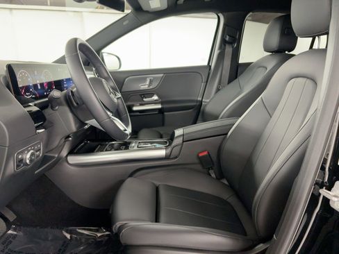 Certified 2025 Mercedes-Benz GLA 250 image 22