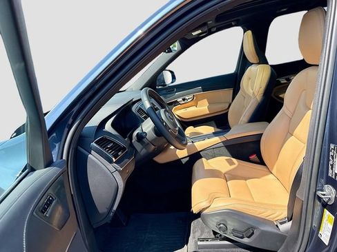 Used 2023 Volvo XC90 B6 Ultimate w/ Protection Package Premier AWD/4WD image 27