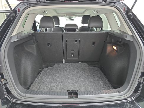 Used 2023 Volkswagen Taos SE FWD image 12