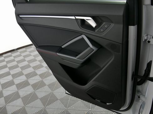 New 2025 Audi Q3 2.0T Premium Plus image 27