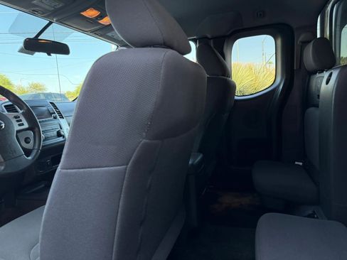 Used 2018 Nissan Frontier S RWD image 41