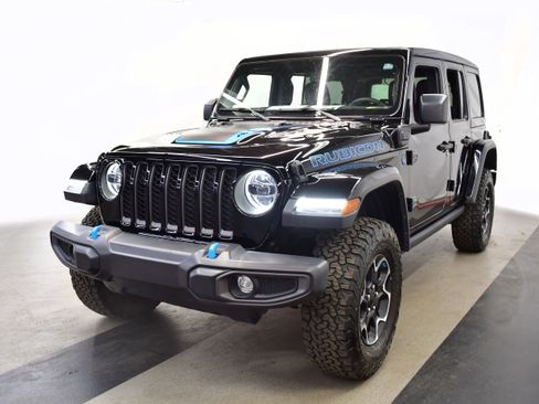 Used 2023 Jeep Wrangler Unlimited Rubicon 4xe w/ Cold Weather Group AWD/4WD image 4
