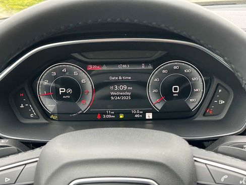 New 2025 Audi Q3 2.0T Premium Plus image 24