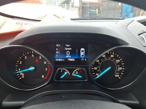 Certified 2017 Ford Escape SE image 17