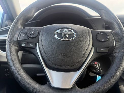 Used 2016 Toyota Corolla LE FWD image 17