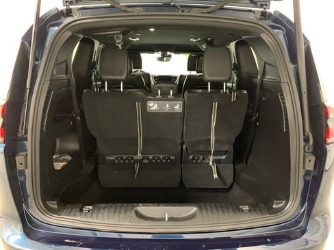 Used 2021 Chrysler Pacifica Touring-L w/ S Appearance Package AWD/4WD image 24