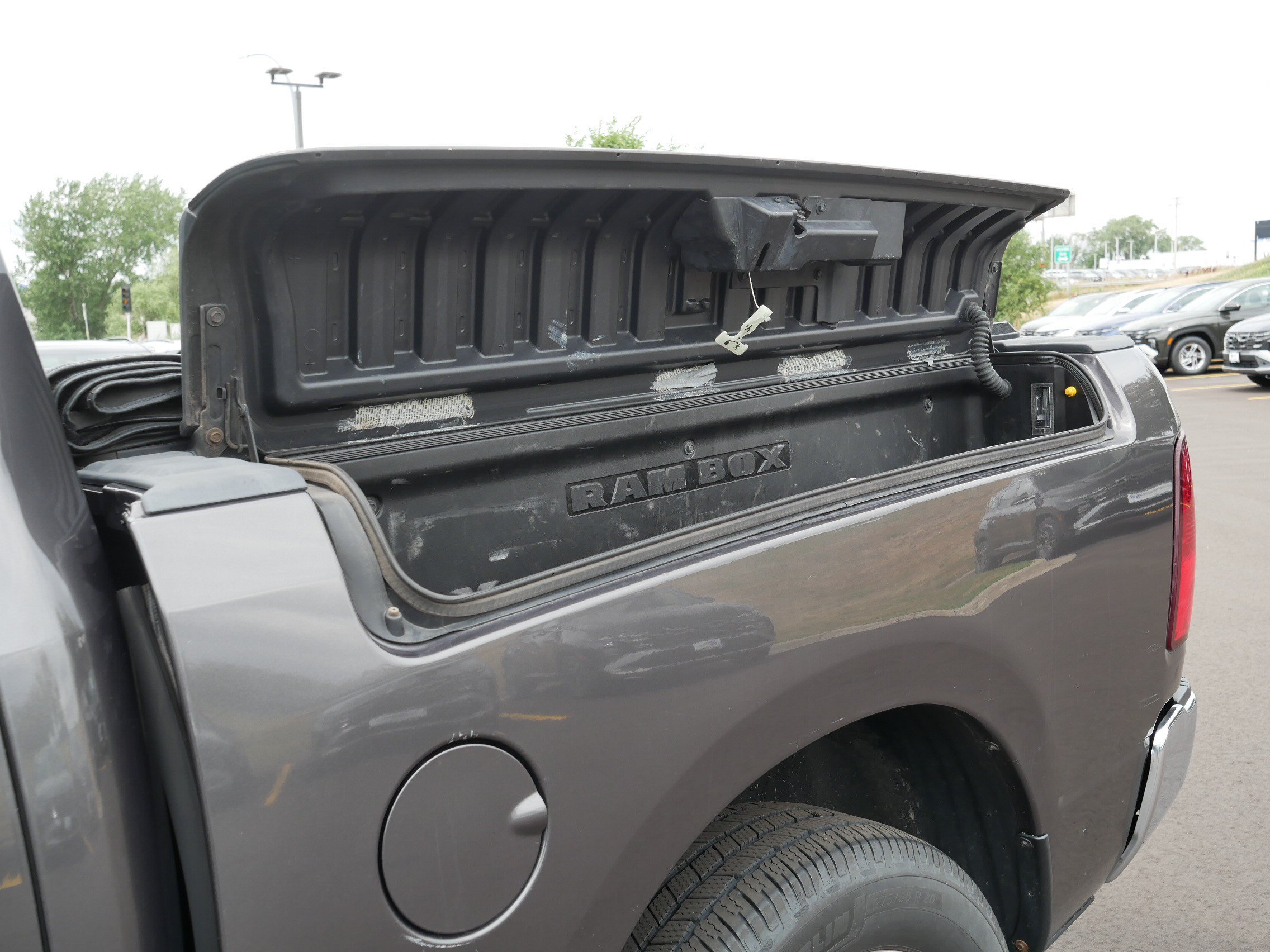 Used 2015 RAM 1500 Lone Star AWD/4WD image 17