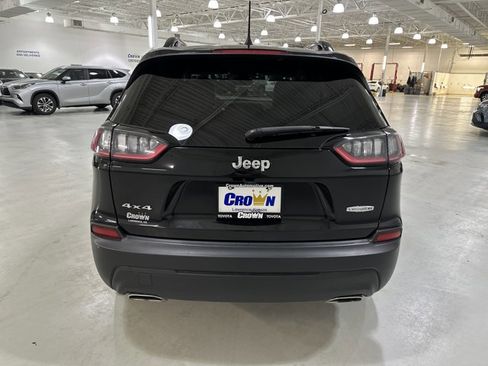 Used 2022 Jeep Cherokee Latitude Lux w/ Mopar Interior Package image 7