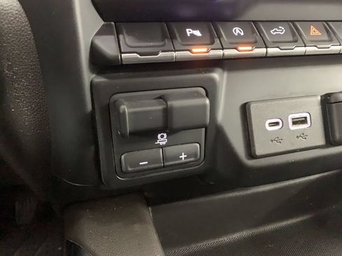 Used 2019 Chevrolet Silverado 1500 LTZ w/ LTZ Plus Package AWD/4WD image 62
