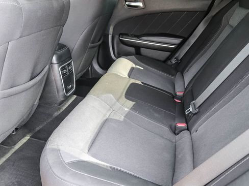 Used 2022 Dodge Charger SXT RWD image 16
