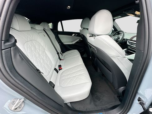 Used 2026 BMW X6 xDrive40i w/ Premium Package AWD/4WD image 22