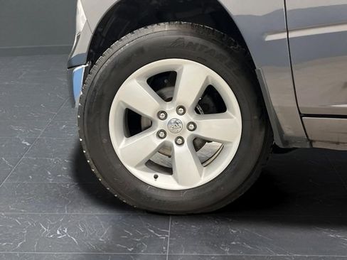 Used 2023 RAM 1500 Classic SLT image 30