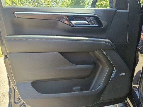 New 2025 Chevrolet Tahoe Z71 w/ Comfort Package image 18