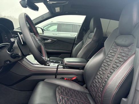 Used 2023 Audi RS Q8 w/ Black Optic Package image 3