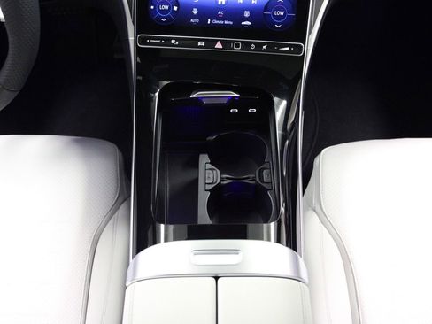 New 2026 Mercedes-Benz C 300 4MATIC Sedan image 11