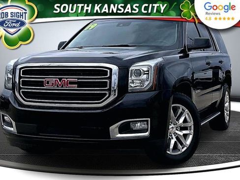 Used 2019 GMC Yukon SLT image 1