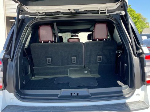 Used 2022 Ford Expedition Limited AWD/4WD image 28