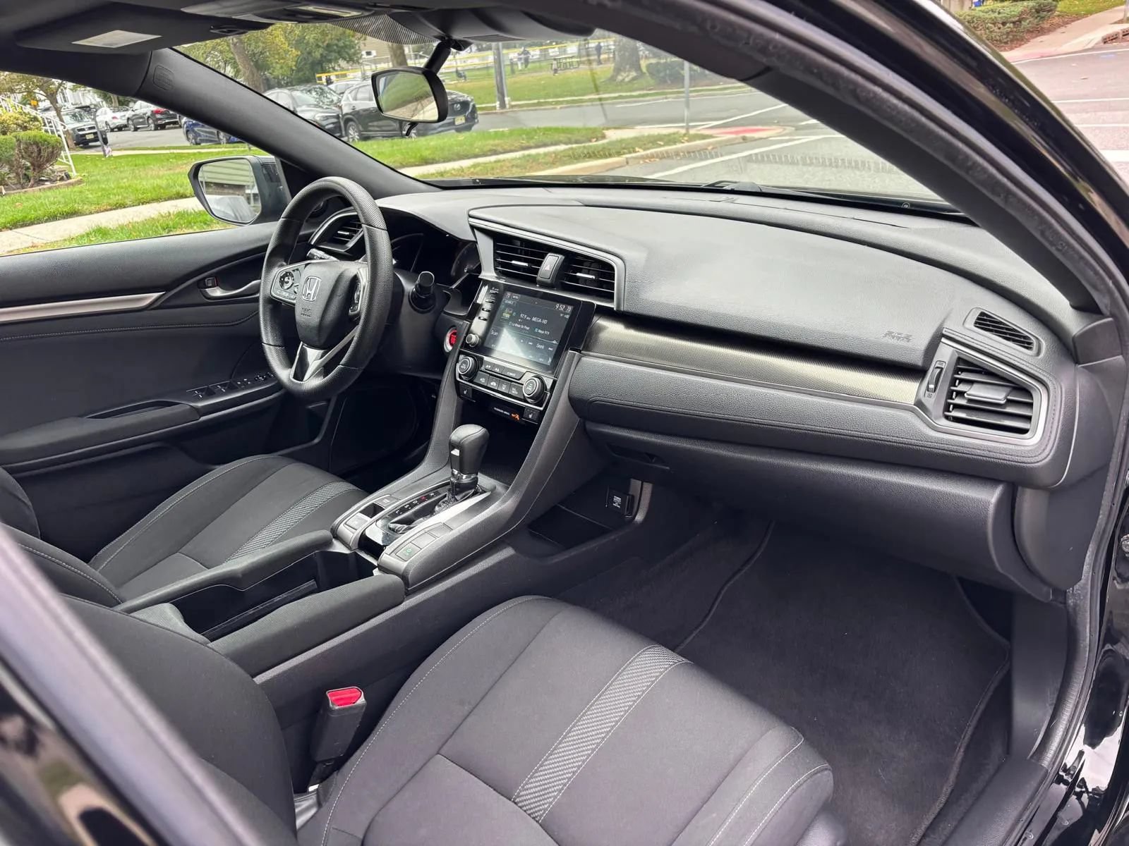 Used 2019 Honda Civic EX image 28