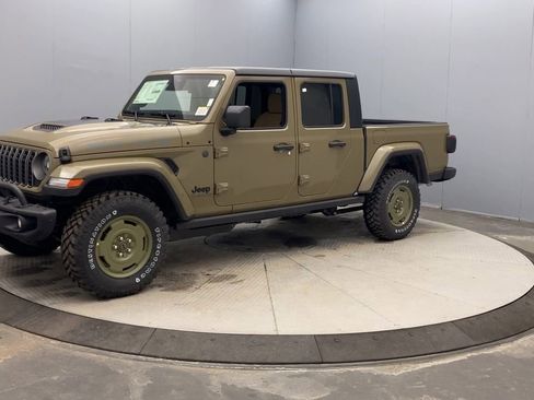 New 2026 Jeep Gladiator Sport image 9