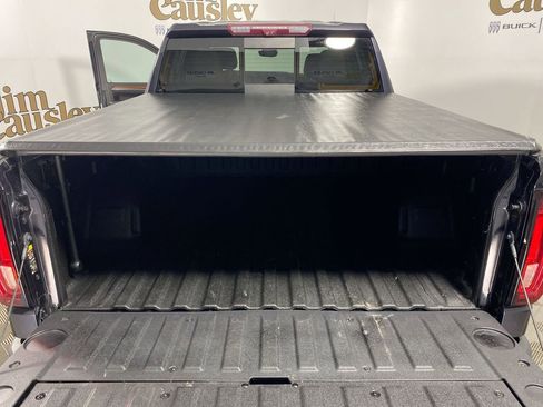 Used 2022 GMC Sierra 1500 Denali w/ Denali Reserve Package AWD/4WD image 23