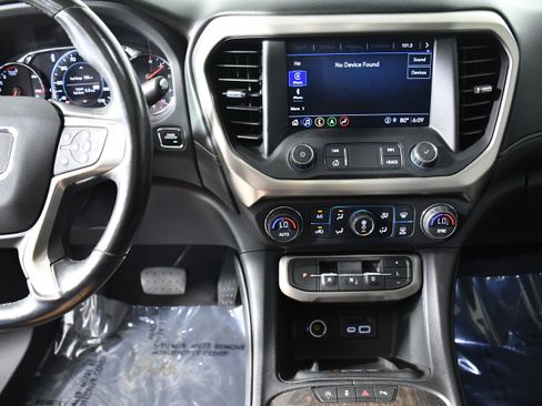 Used 2021 GMC Acadia Denali w/ Denali Technology Package image 15