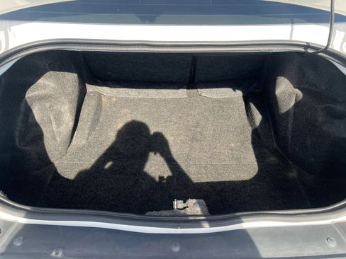 Used 2014 Dodge Challenger R/T RWD image 22