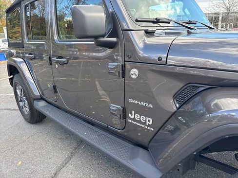 Used 2024 Jeep Wrangler Sahara image 17