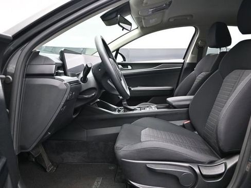Used 2025 Kia K5 LXS FWD image 25