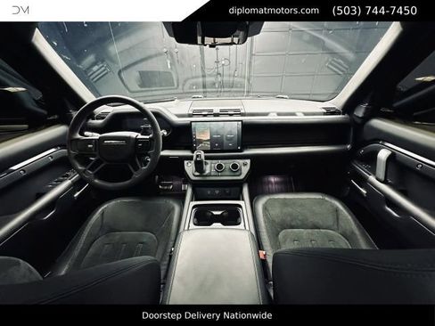 Used 2022 Land Rover Defender 110 V8 AWD/4WD image 39