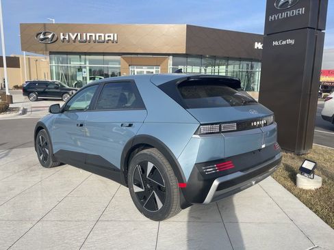 New 2026 Hyundai Ioniq 5 SE image 3