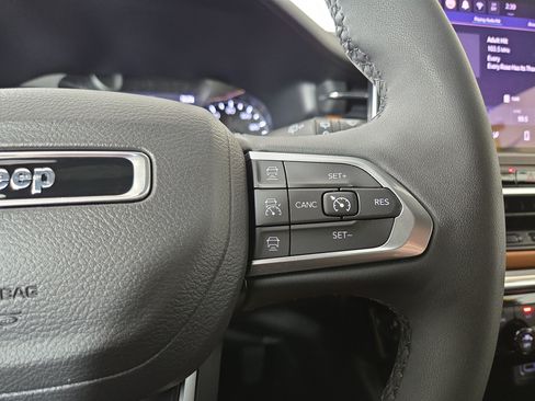 Used 2024 Jeep Compass Limited AWD/4WD image 17