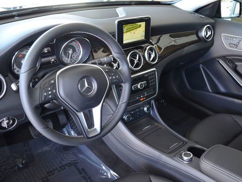 Used 2015 Mercedes-Benz GLA 250 image 33