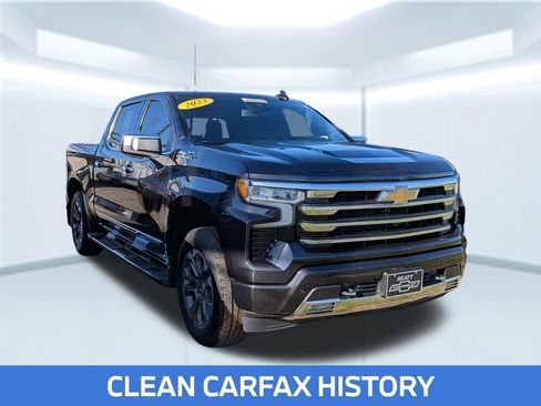 Used 2023 Chevrolet Silverado 1500 High Country w/ Z71 Off-Road Package image 4