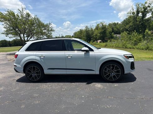 Used 2025 Audi Q7 3.0T Prestige AWD/4WD image 3